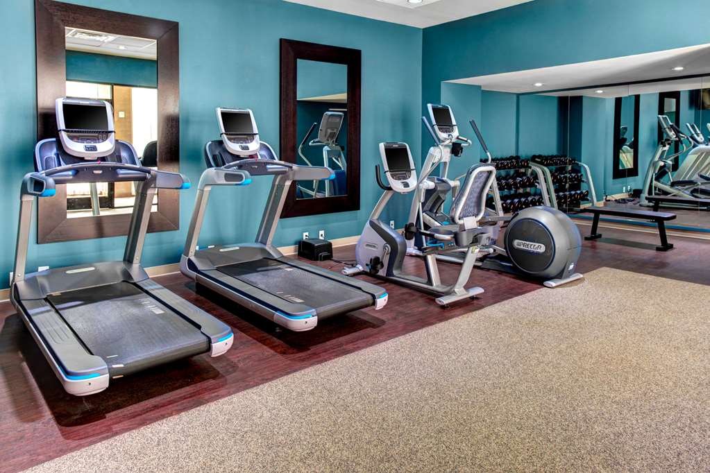 Fitness center at DoubleTree by Hilton Hotel Arlington DFW South