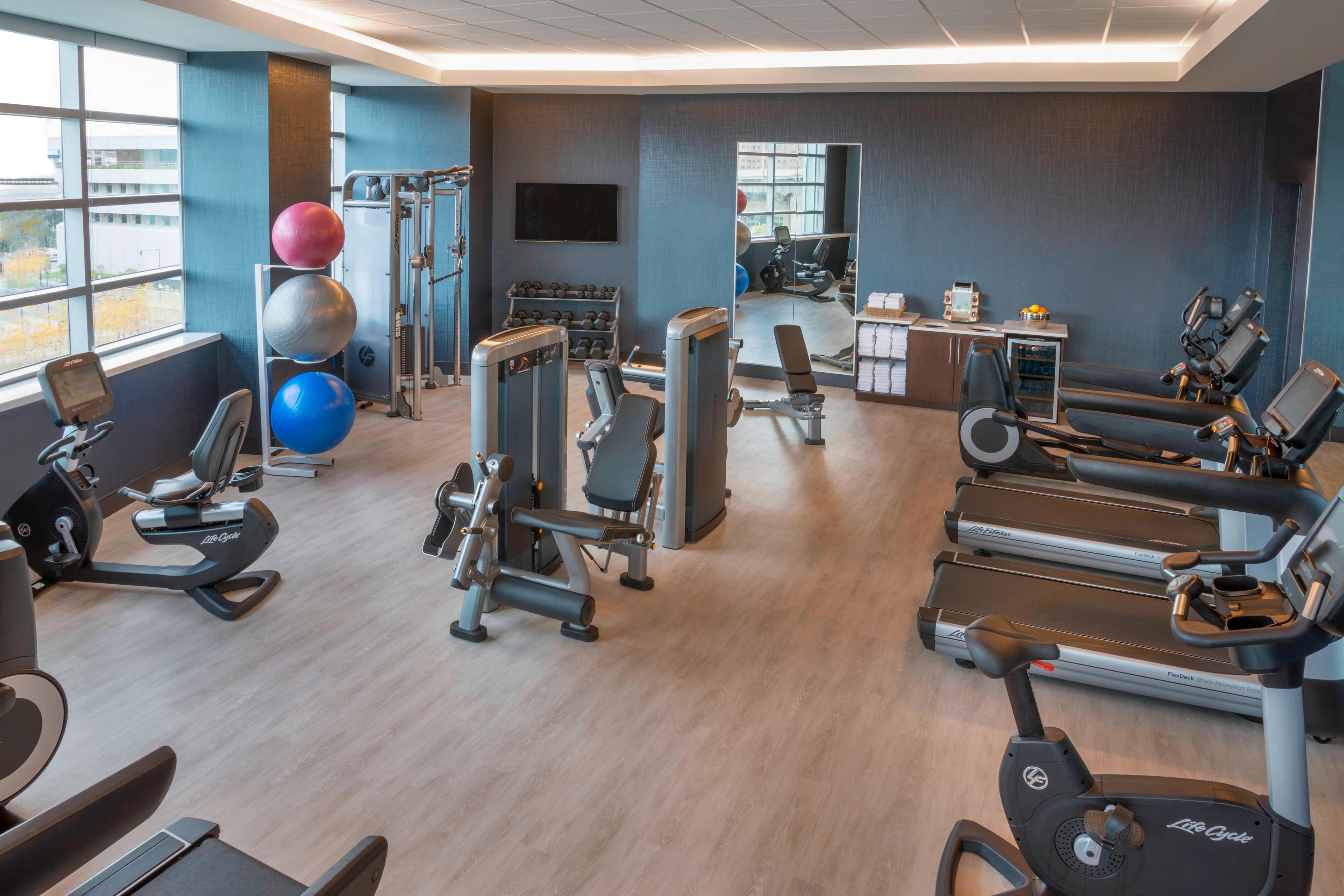 Fitness center at Buffalo Marriott at LECOM HARBORCENTER