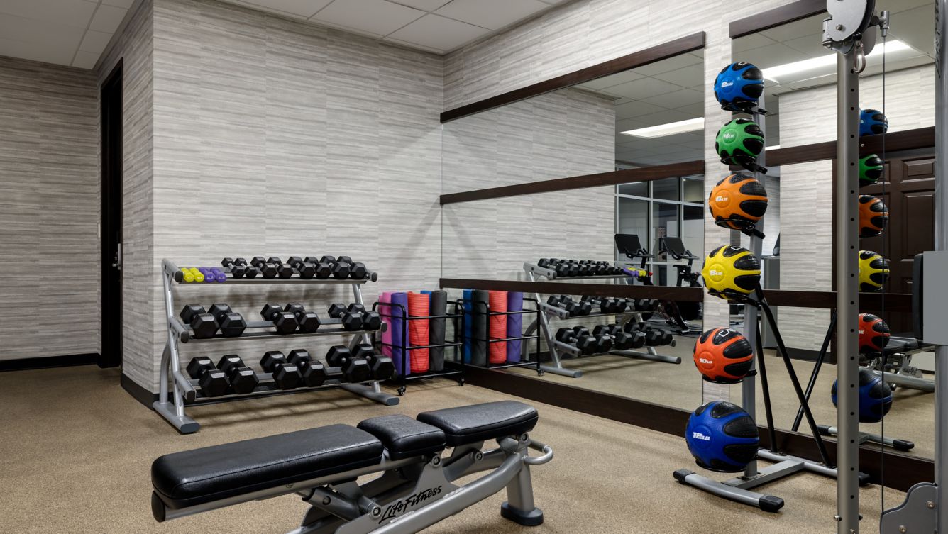Fitness center at Courtyard by Marriott Charleston Historic District