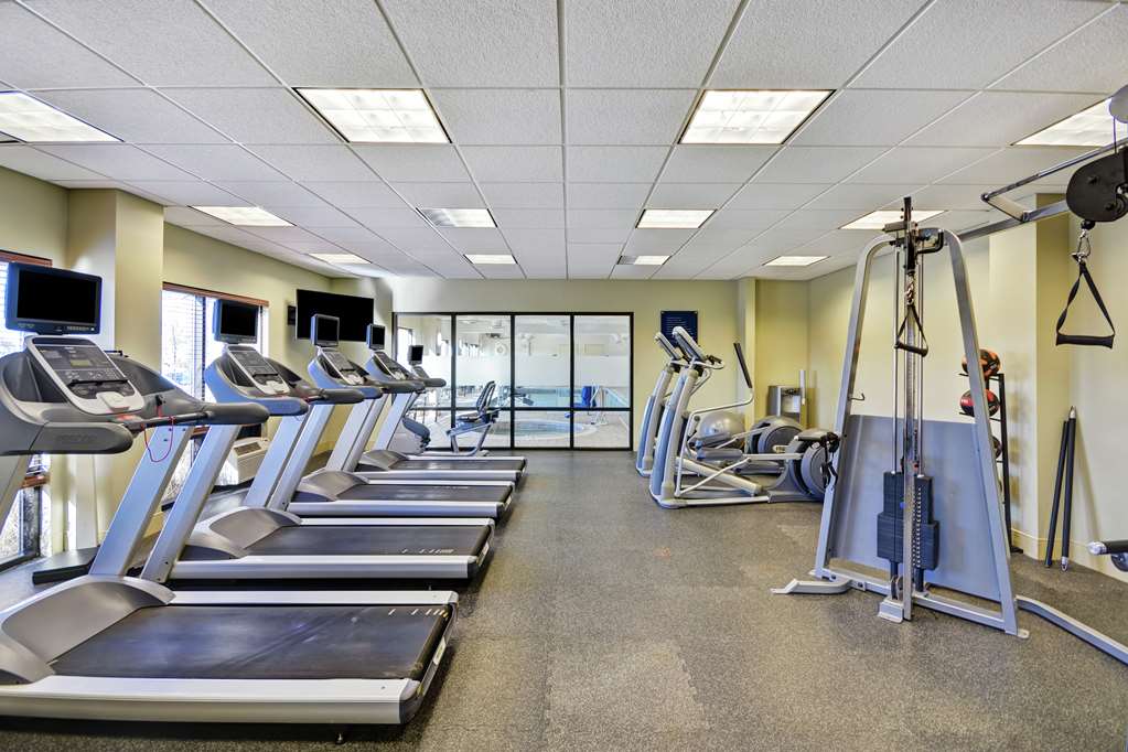 Fitness center at Hampton Inn & Suites Columbus-Easton Area