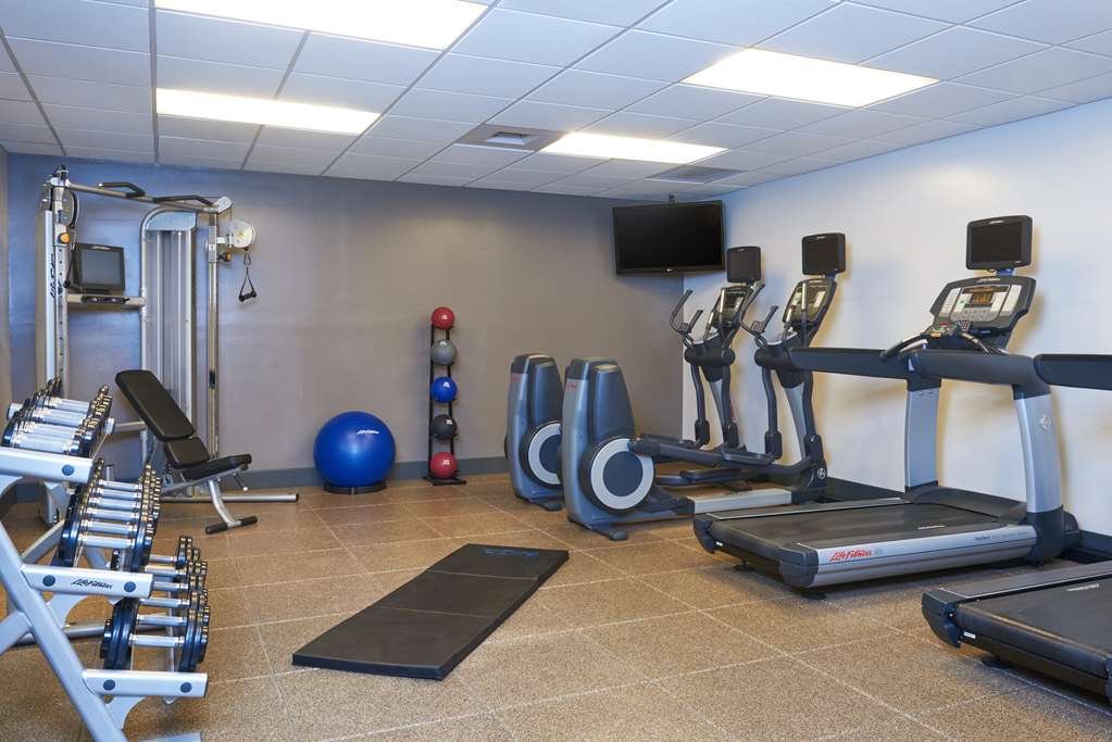 Fitness center at DoubleTree by Hilton Fresno Convention Center