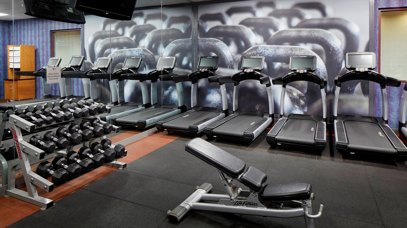 Fitness center · view 2 at Marriott Hartford/Windsor Airport