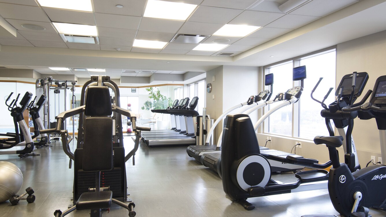 Fitness center at Hartford Marriott Downtown