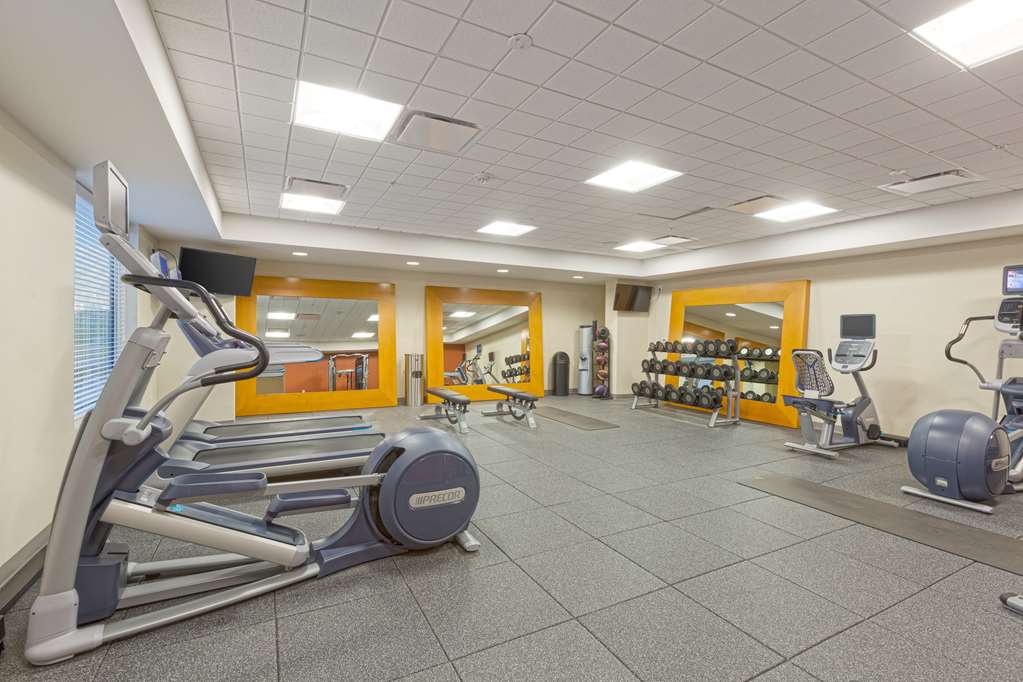 Fitness center at Hampton Inn Houston Downtown Convention Center