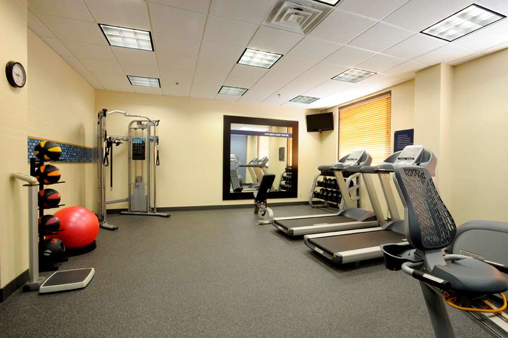Fitness center at Hampton Inn Louisville Downtown