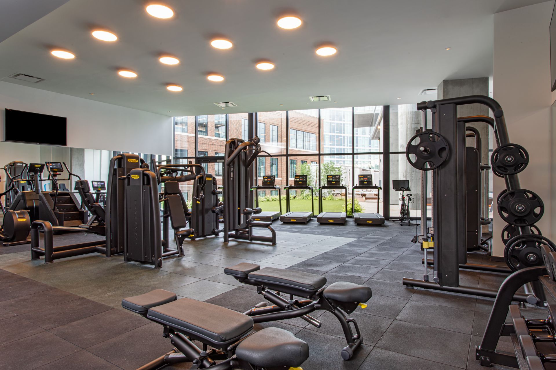 Fitness center at W Nashville