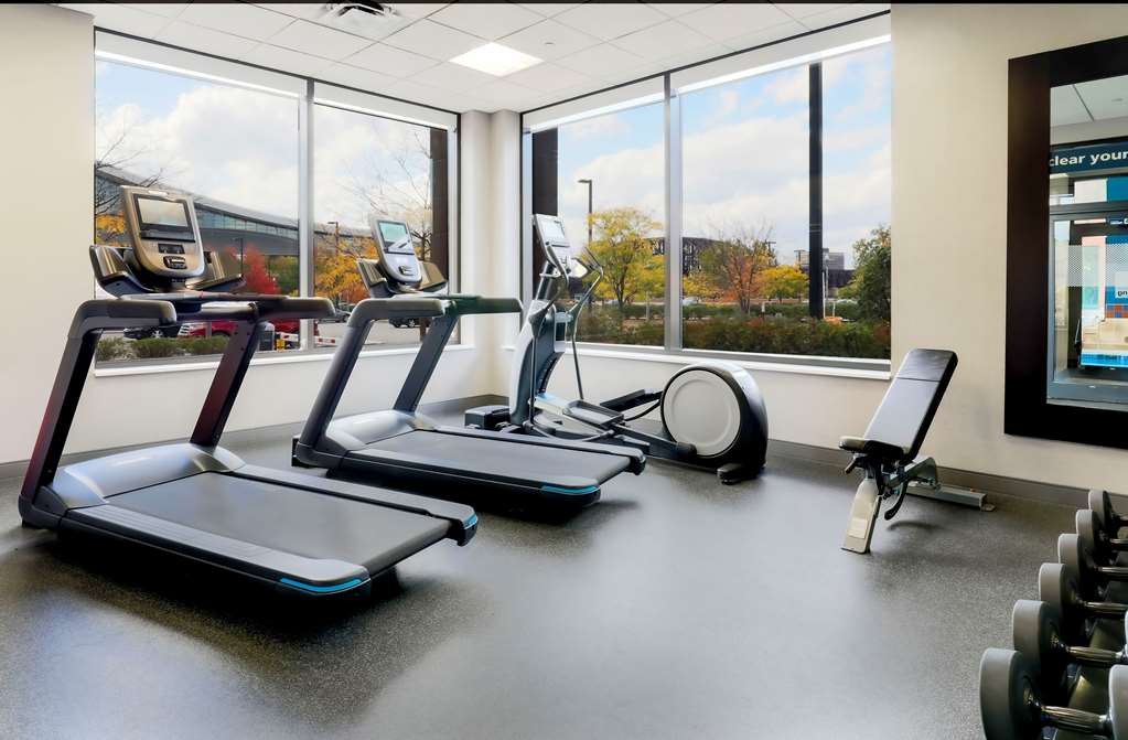 Fitness center at Hampton Inn & Suites Pittsburgh-Downtown