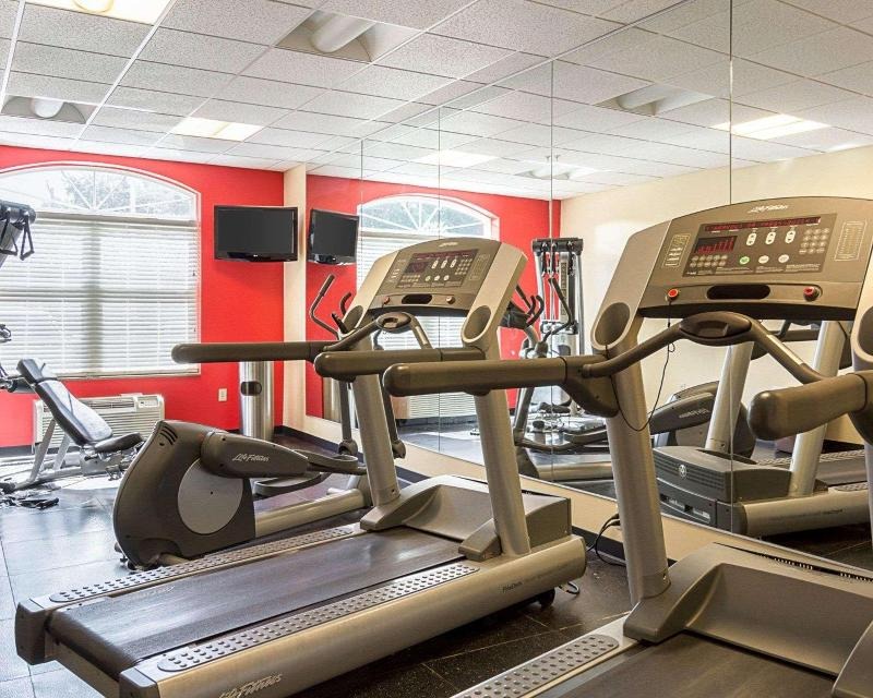 Fitness center at Comfort Inn & Suites Virginia Beach–Norfolk Airport