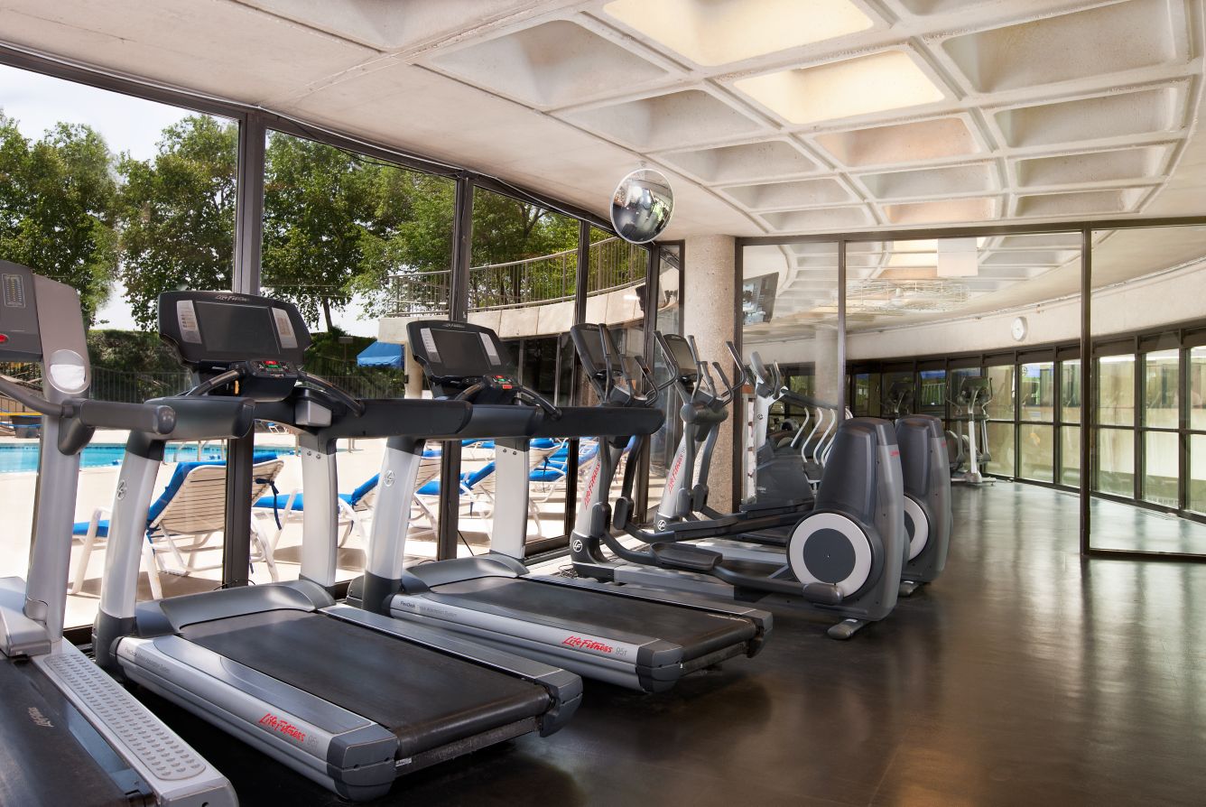 Fitness center at The Westin Kansas City at Crown Center