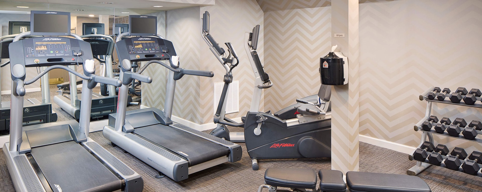 Fitness center at Richmond Marriott